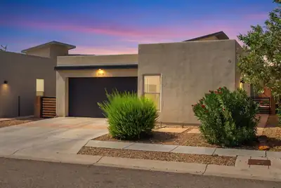 5939 Mafraq Avenue NW, Albuquerque