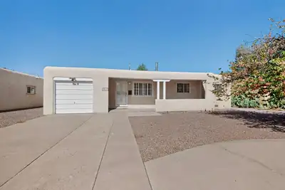 825 Dakota Street SE, Albuquerque