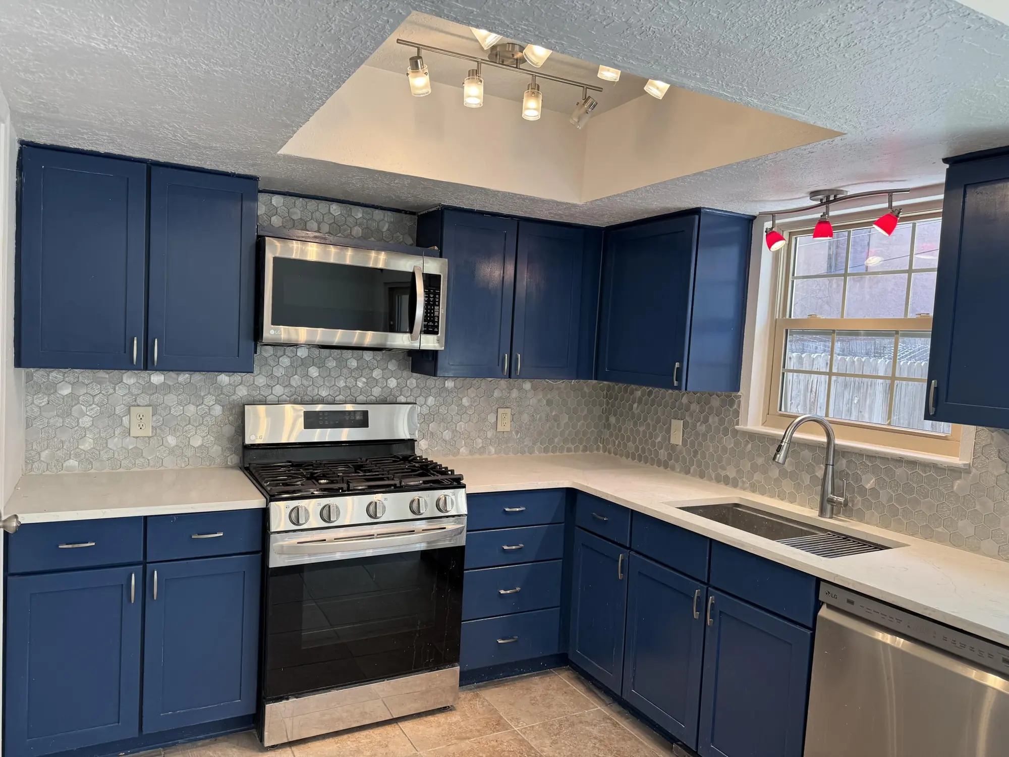 706 Fruit Avenue NW # 2