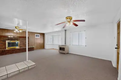 1860 Elena Circle SW 