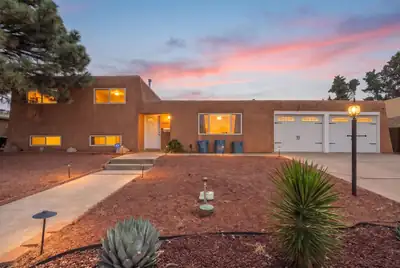 4508 Piedra Blanca Street NE, Albuquerque