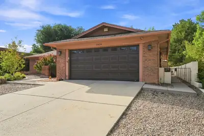 9404 Lona Lane NE, Albuquerque