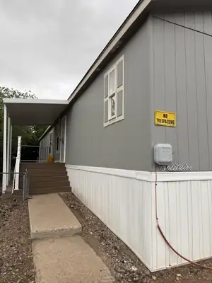 832 Trading Post Trail SE 