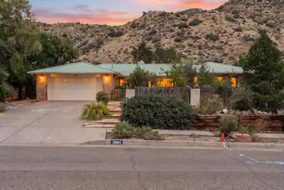 3904 Camino De La Sierra NE, Albuquerque