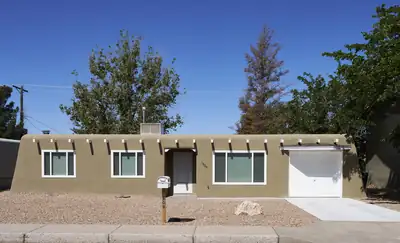 1909 Chelwood Park Boulevard NE, Albuquerque