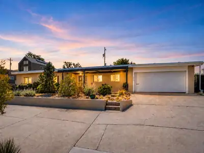 3032 San Joaquin Avenue SE, Albuquerque