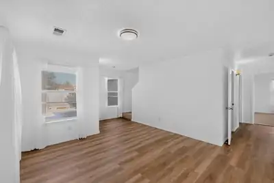 6113 Wildflower Pass NE 