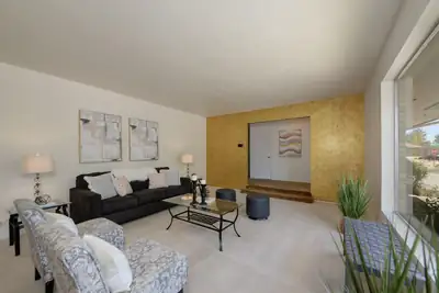 3804 La Hacienda Drive NE 