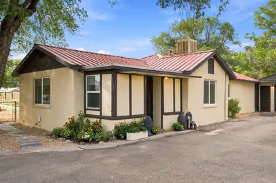 2929 Floral Road NW 