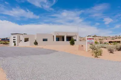 50 Calle Verde, Corrales 