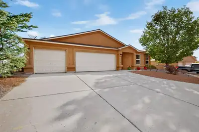 6125 Chaco Canyon Drive NE 