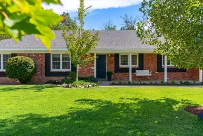 728 Stagecoach Road SE 