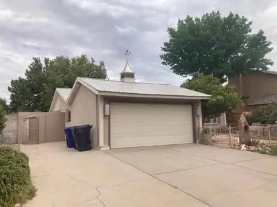 7217 Vivian Drive NE 