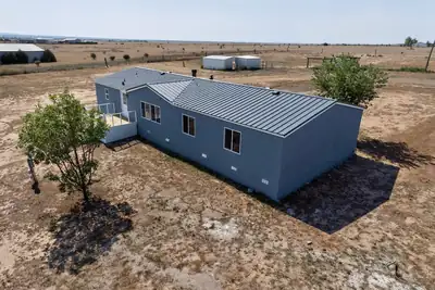 39 Rolling Hills Road 