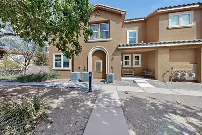 601 Menaul Boulevard NE UNIT 1404 