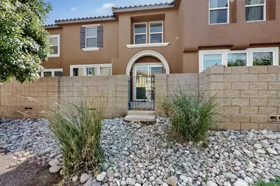 601 Menaul Boulevard NE UNIT 1404 