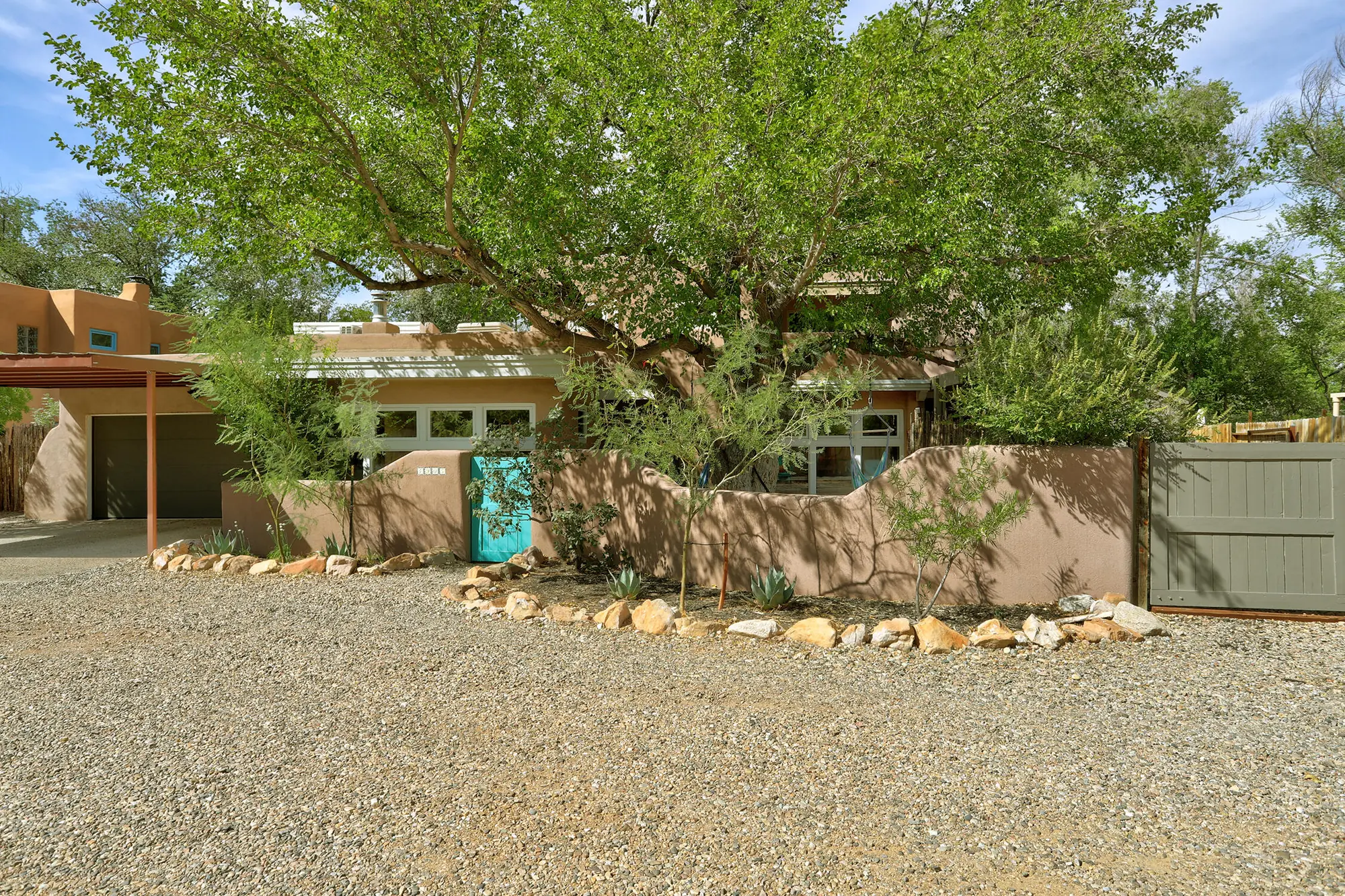 4905 Guadalupe Trail NW