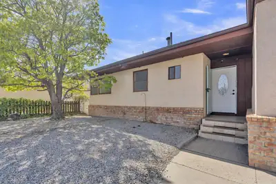 5008 Redlands Road NW 