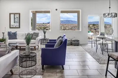 890 Idalia Road SW, Rio Rancho
