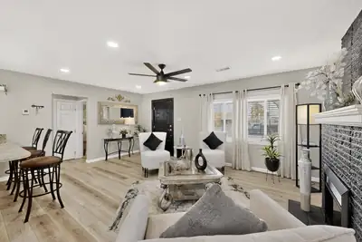 202 Wayne Road NW, Albuquerque, NM 87114 