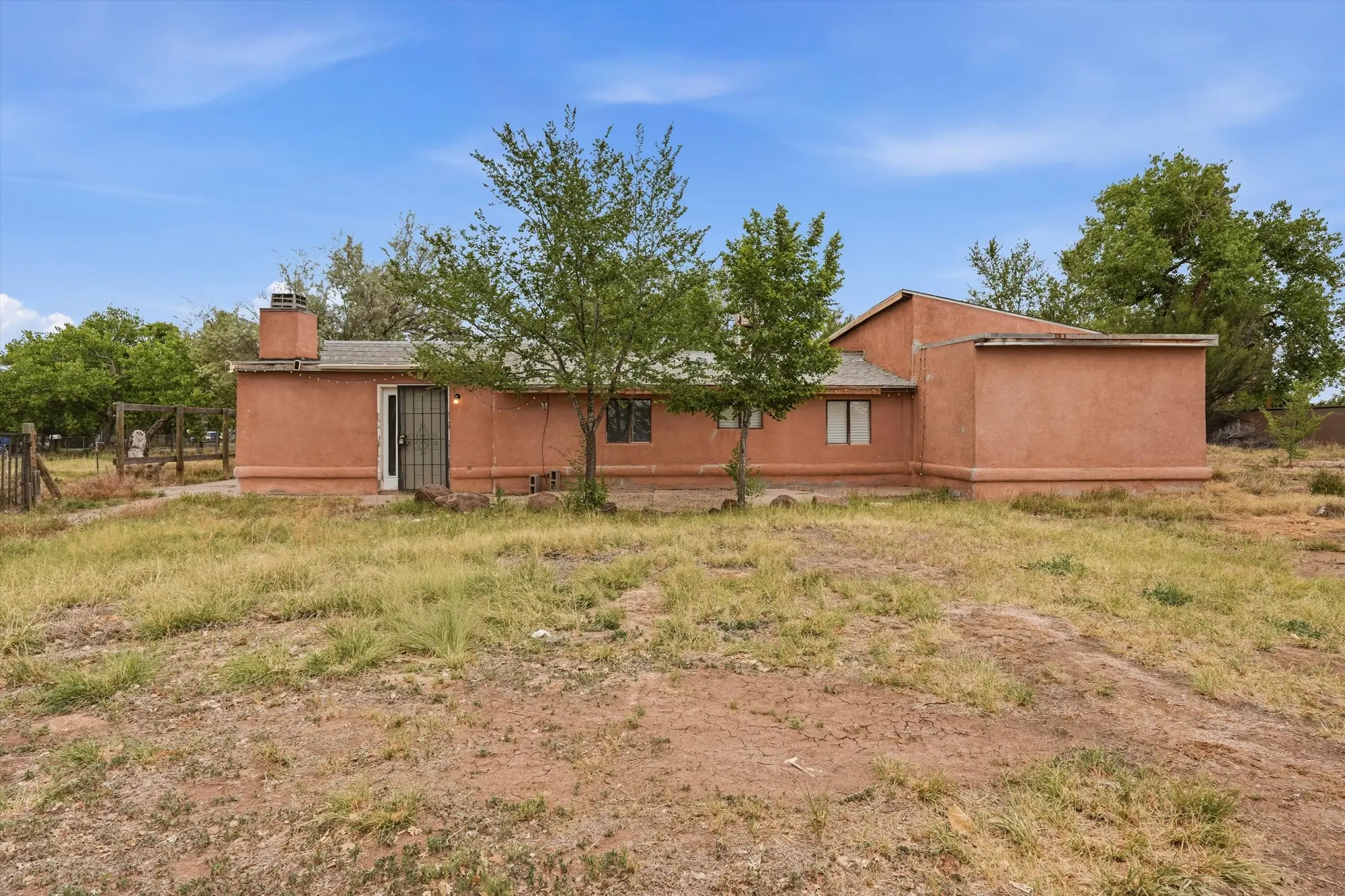 1928 Doris Place NE 1