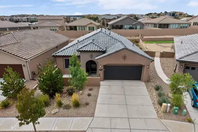 6231 Bryce Canyon Lane NE 