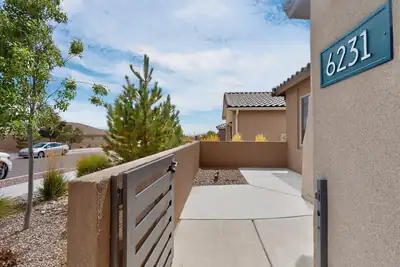 6231 Bryce Canyon Lane NE 
