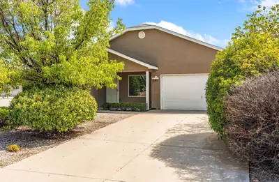5772 Night Whisper Road NW, Albuquerque