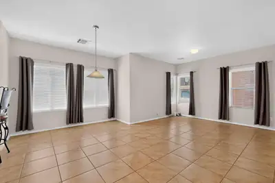1648 Domino Drive SE 