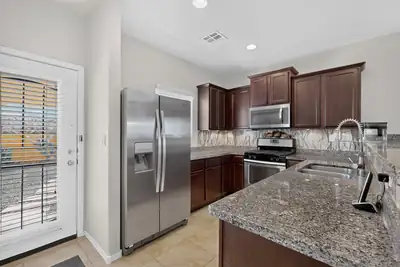 1648 Domino Drive SE 