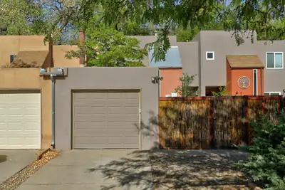 5439 6th Street NW, Albuquerque