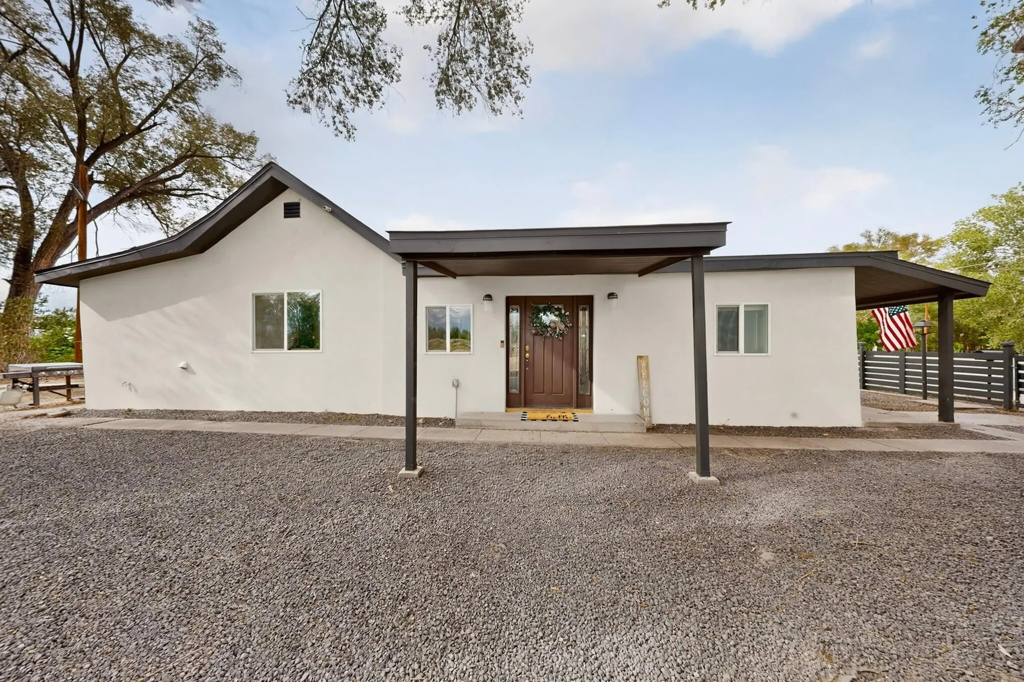 1103 N Mesa Road