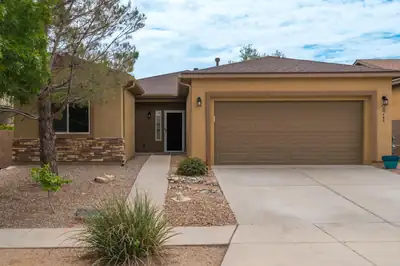 271 Zuni River Circle SW, Los Lunas