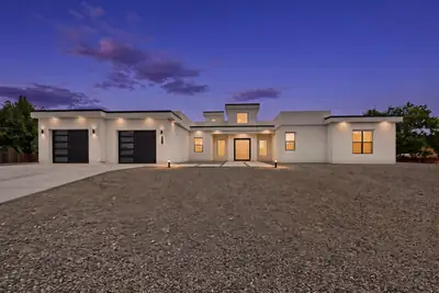 1367 Rivas Road, Los Lunas