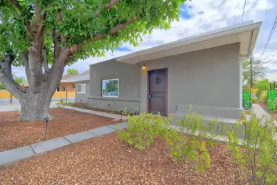5014 La Cienega Street NW, Albuquerque