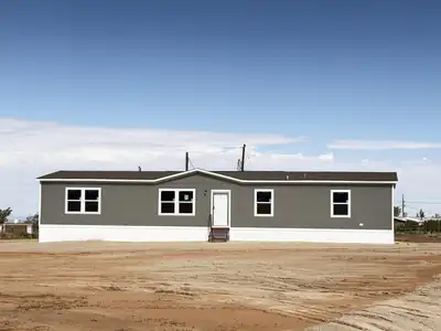 5 Meadowlake Circle, Los Lunas 