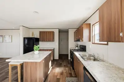 5 Meadowlake Circle 