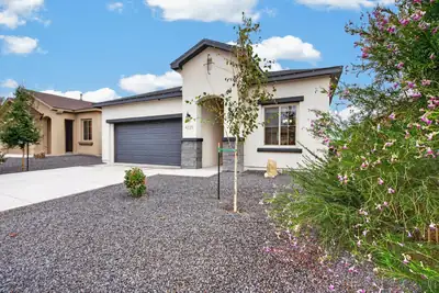 4225 Crowned Eagle Loop NE 