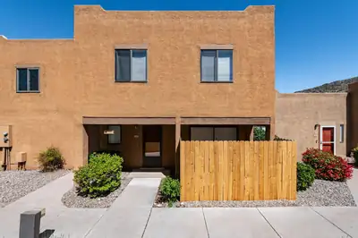 2900 Vista Del Rey NE UNIT 25B, Albuquerque