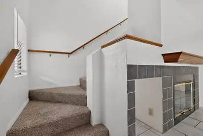 2900 Vista Del Rey NE UNIT 25B 
