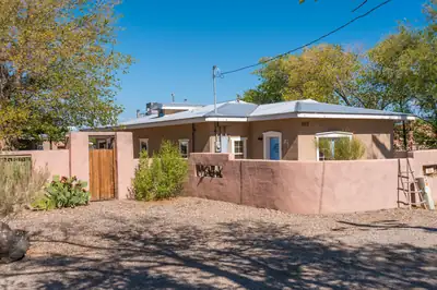 1801 Calle Pequeno NW, Albuquerque