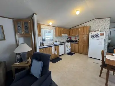 11100 Gibson Boulevard SE LX 369 