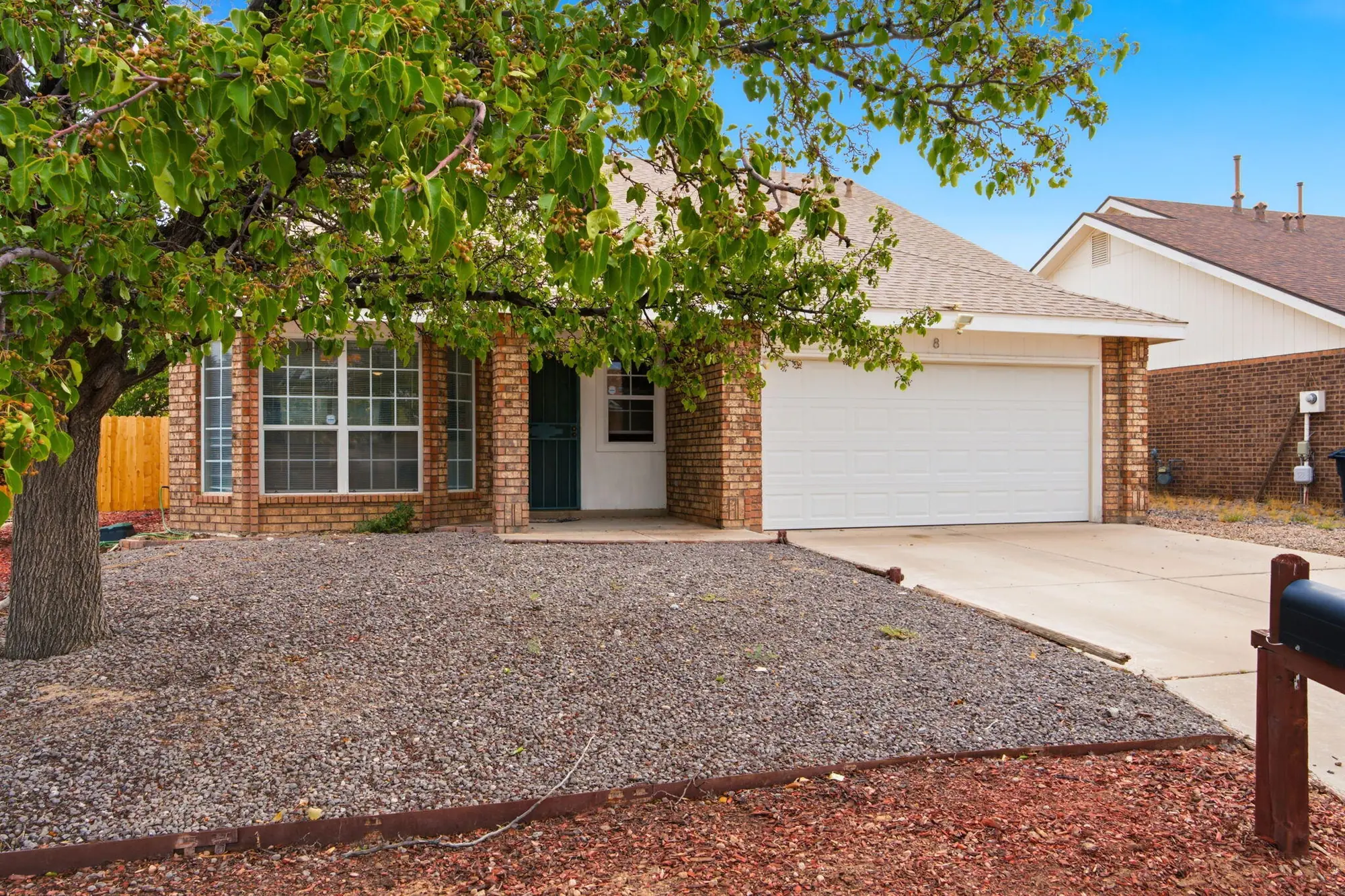 8 Apache Plume Road