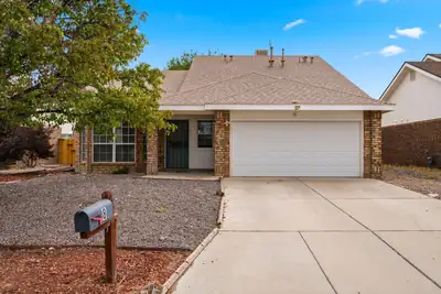 8 Apache Plume Road 