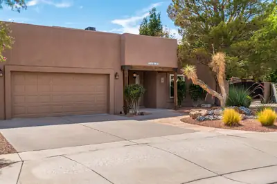 10513 Olympic Place NW, Albuquerque