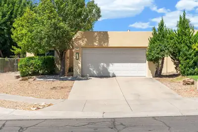 8105 Countrywood Road NE 