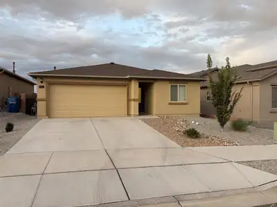 5020 Grace Street SW, Los Lunas 