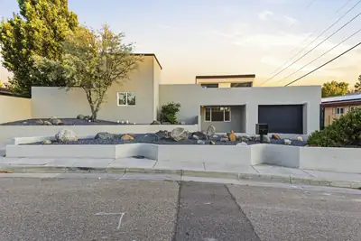 2614 Schell Place NE, Albuquerque