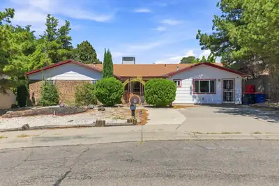 12709 Viewcrest Place NE, Albuquerque 