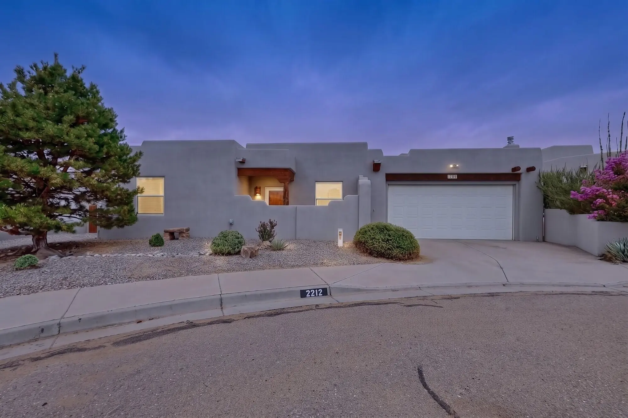 2212 Calle De Silverio SW